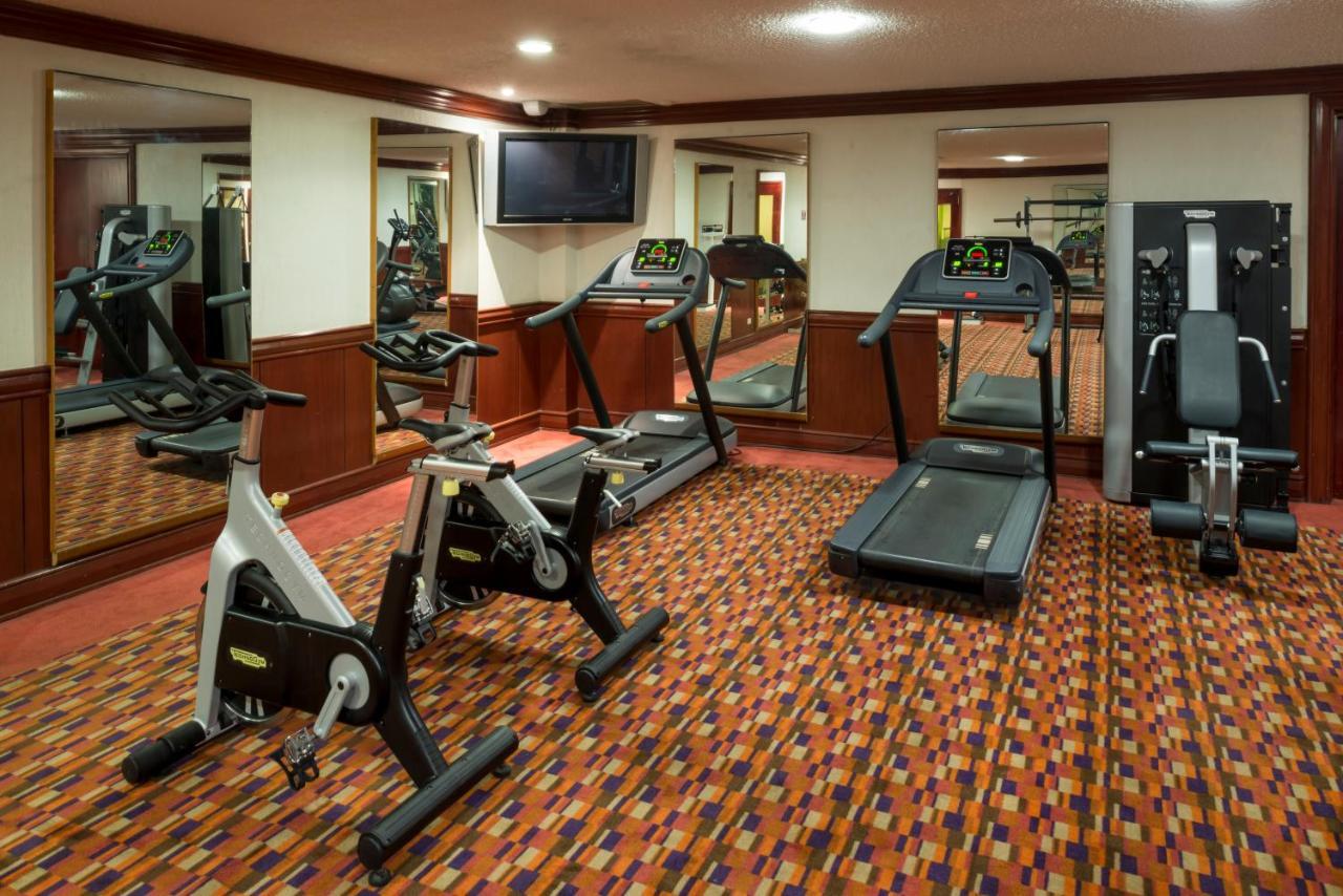 Real Inn Tijuana By Camino Real Hoteles Eksteriør bilde A gym at a hotel