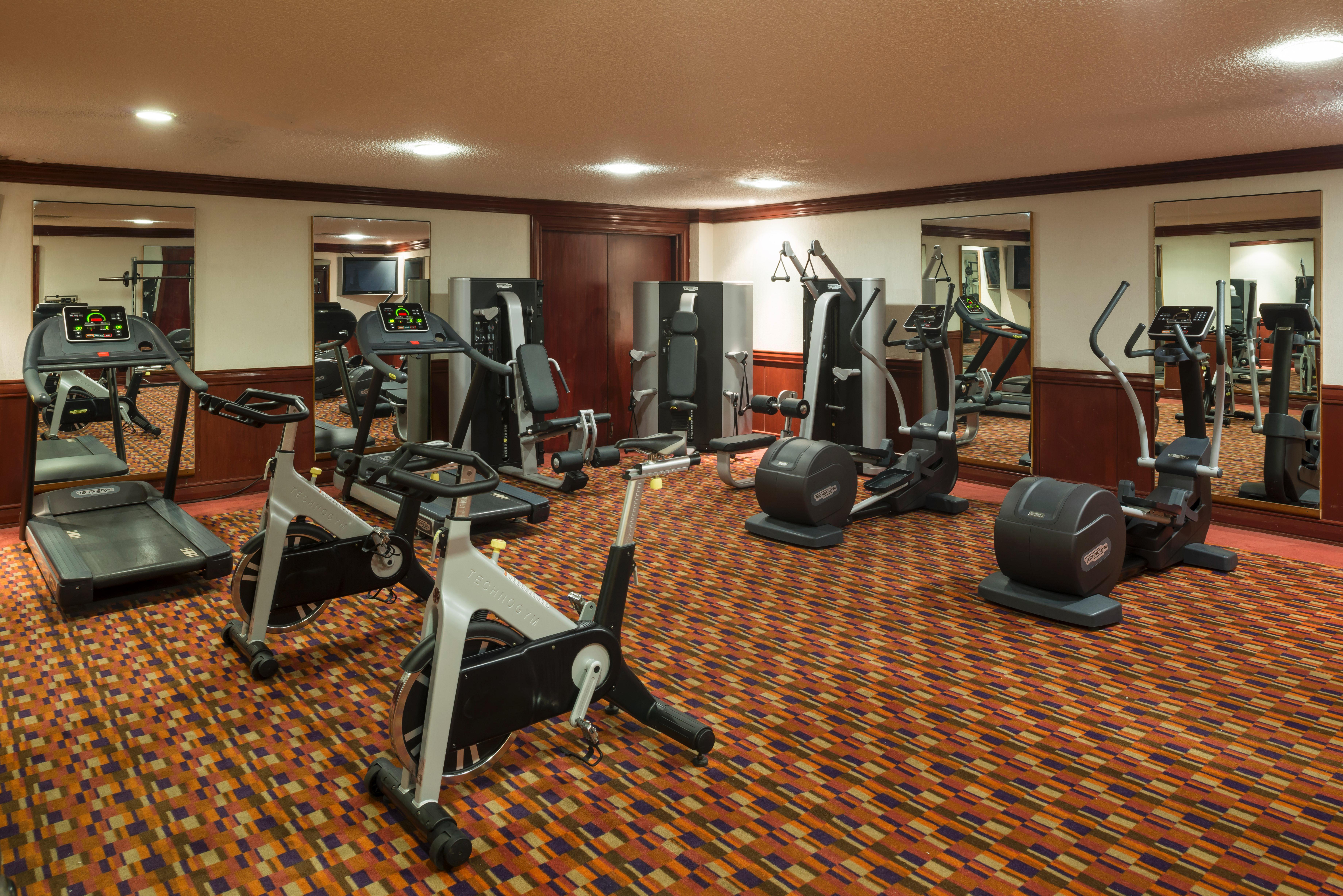 Real Inn Tijuana By Camino Real Hoteles Eksteriør bilde The gym at the hotel