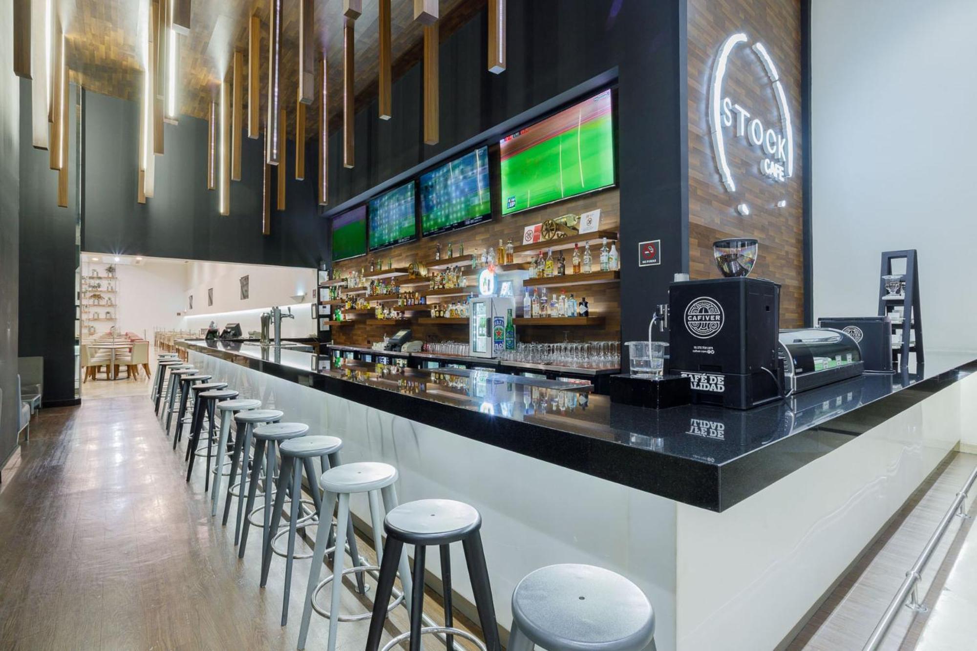 Real Inn Tijuana By Camino Real Hoteles Eksteriør bilde Stock Bar