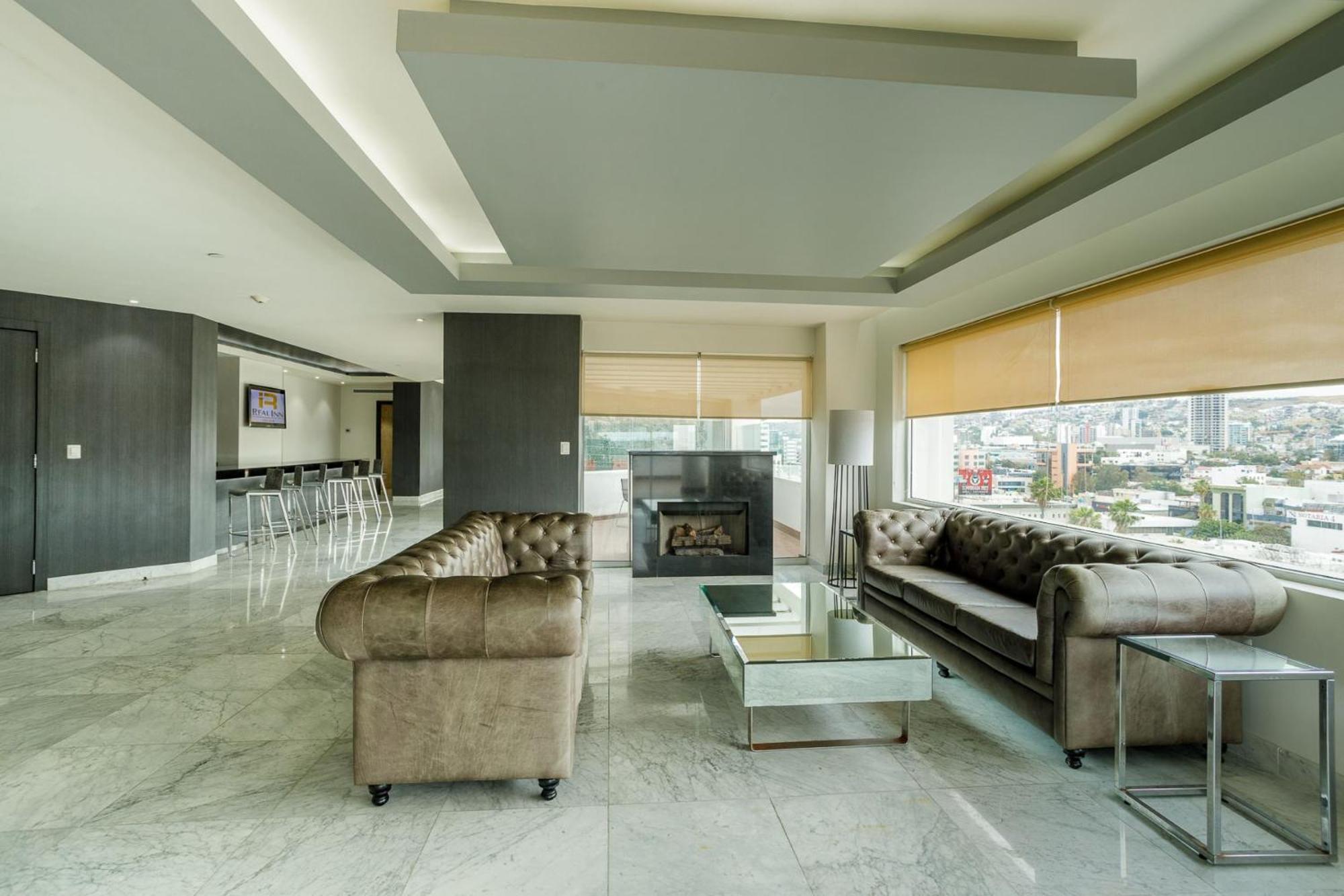 Real Inn Tijuana By Camino Real Hoteles Eksteriør bilde The interior of the club