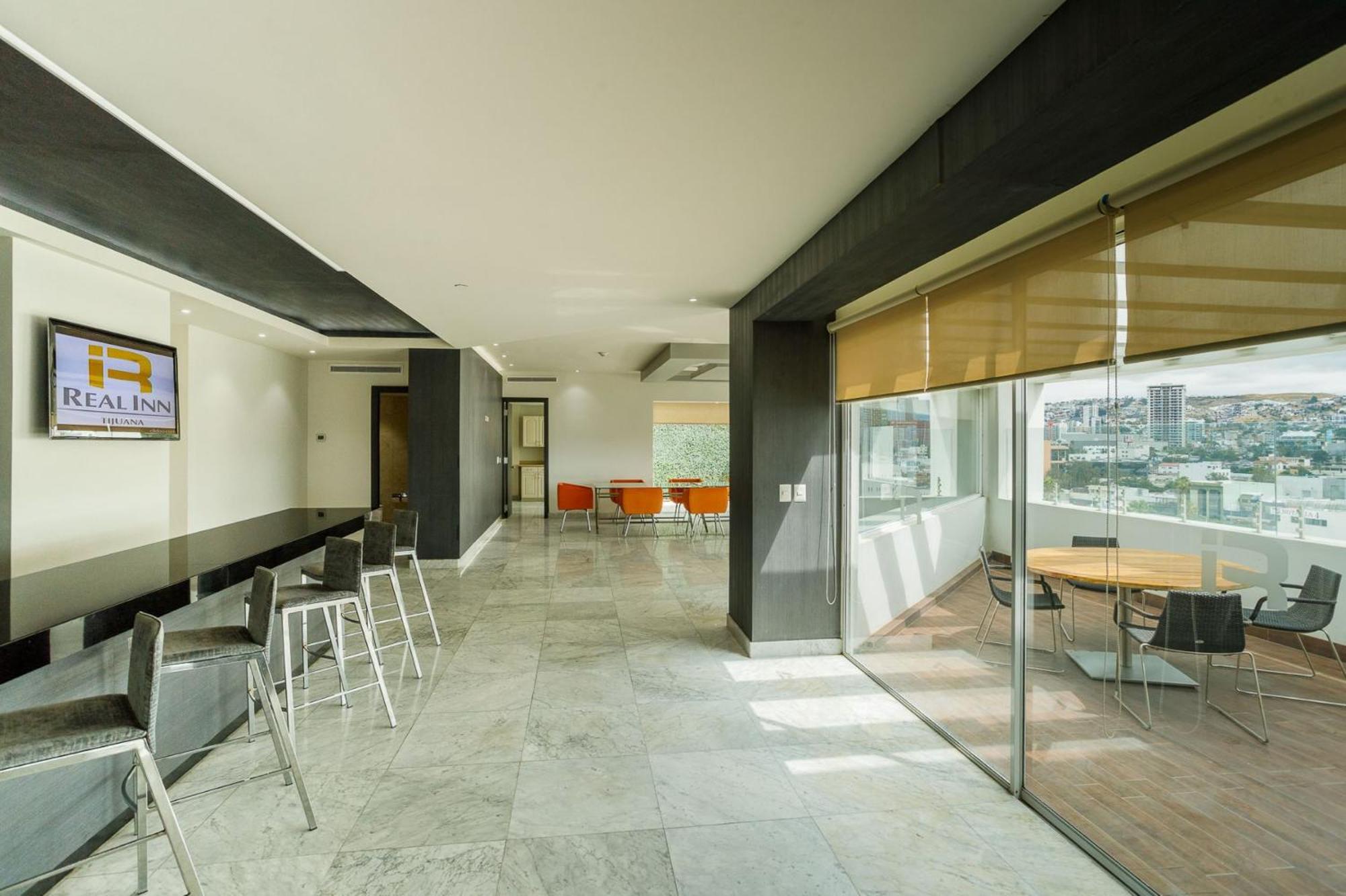 Real Inn Tijuana By Camino Real Hoteles Eksteriør bilde The 10th floor of the building